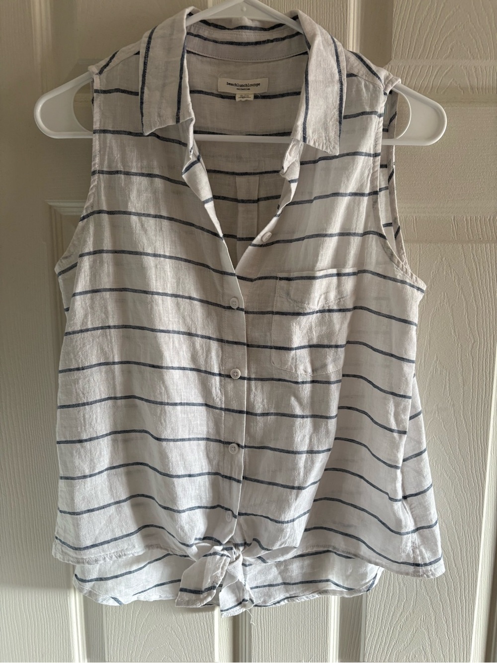 beachlunchlounge White and Navy Striped Sleeveless Button-Front Tie-Hem Top